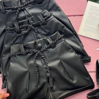 Short Feminino Couro Courino Cinto de Cordao Amarracao Social
