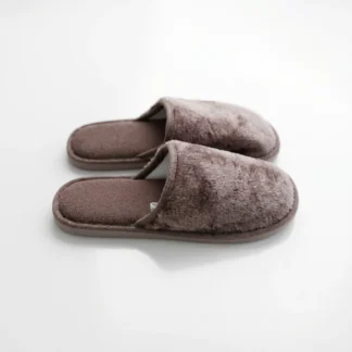 Pantufa Peluciada Unissex Quentinha Antiderrapante